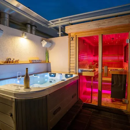 Apartment Luxury Rooftop With Fantastic Views Prague