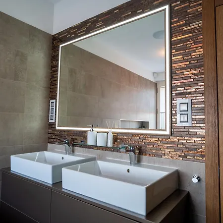 Luxury Rooftop With Fantastic Views Apartment *